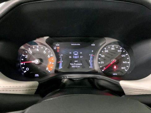 Used 2025 Jeep Compass Limited AWD/4WD image 20