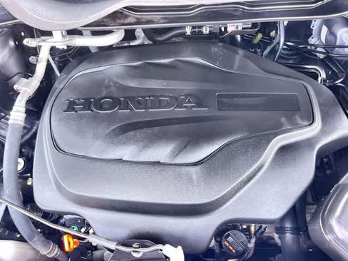 Used 2024 Honda Odyssey EX image 10