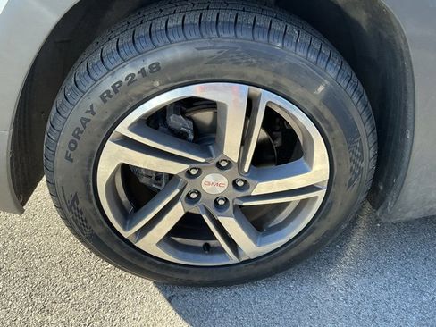 Used 2019 GMC Terrain SLT w/ Infotainment Package II image 15