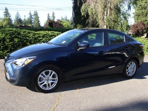 Used 2016 Scion iA FWD image 1