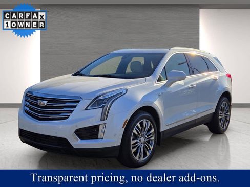 Used 2018 Cadillac XT5 Premium Luxury w/ Driver Assist Package image 3