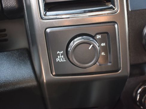 Used 2019 Ford F150 XLT w/ Equipment Group 302A Luxury AWD/4WD image 19