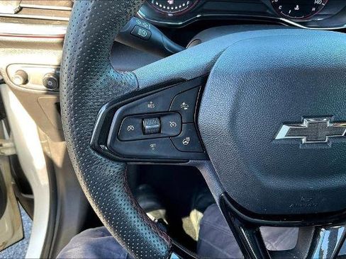 Used 2023 Chevrolet TrailBlazer RS w/ Convenience Package image 11