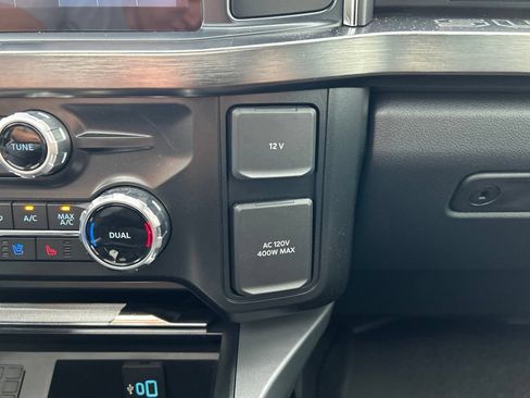 Used 2025 Ford F250 Lariat w/ Lariat Ultimate Package AWD/4WD image 28
