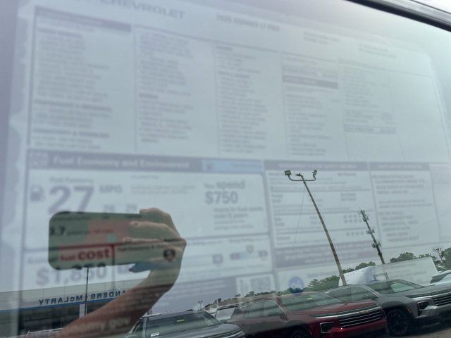 New 2026 Chevrolet Equinox LT w/ Convenience Package II FWD image 36
