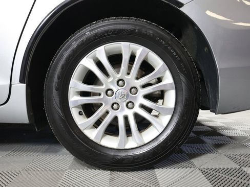 Used 2014 Toyota Sienna XLE w/ XLE Premium Package FWD image 8