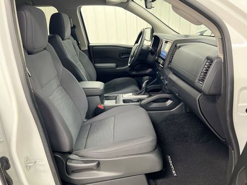 Used 2024 Nissan Frontier S w/ Technology Package image 21