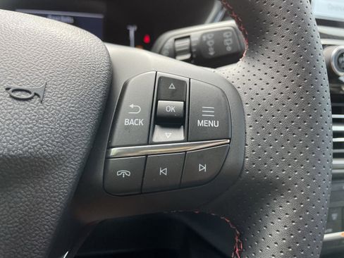 New 2025 Ford Escape ST-Line image 30