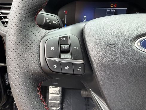 Used 2025 Ford Escape ST-Line image 23