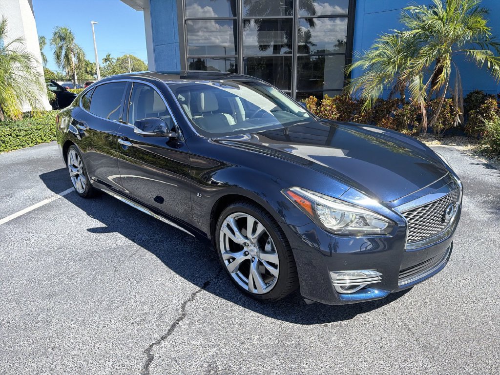 Used 2015 INFINITI Q70 L 3.7 w/ Deluxe Touring Package RWD image 18