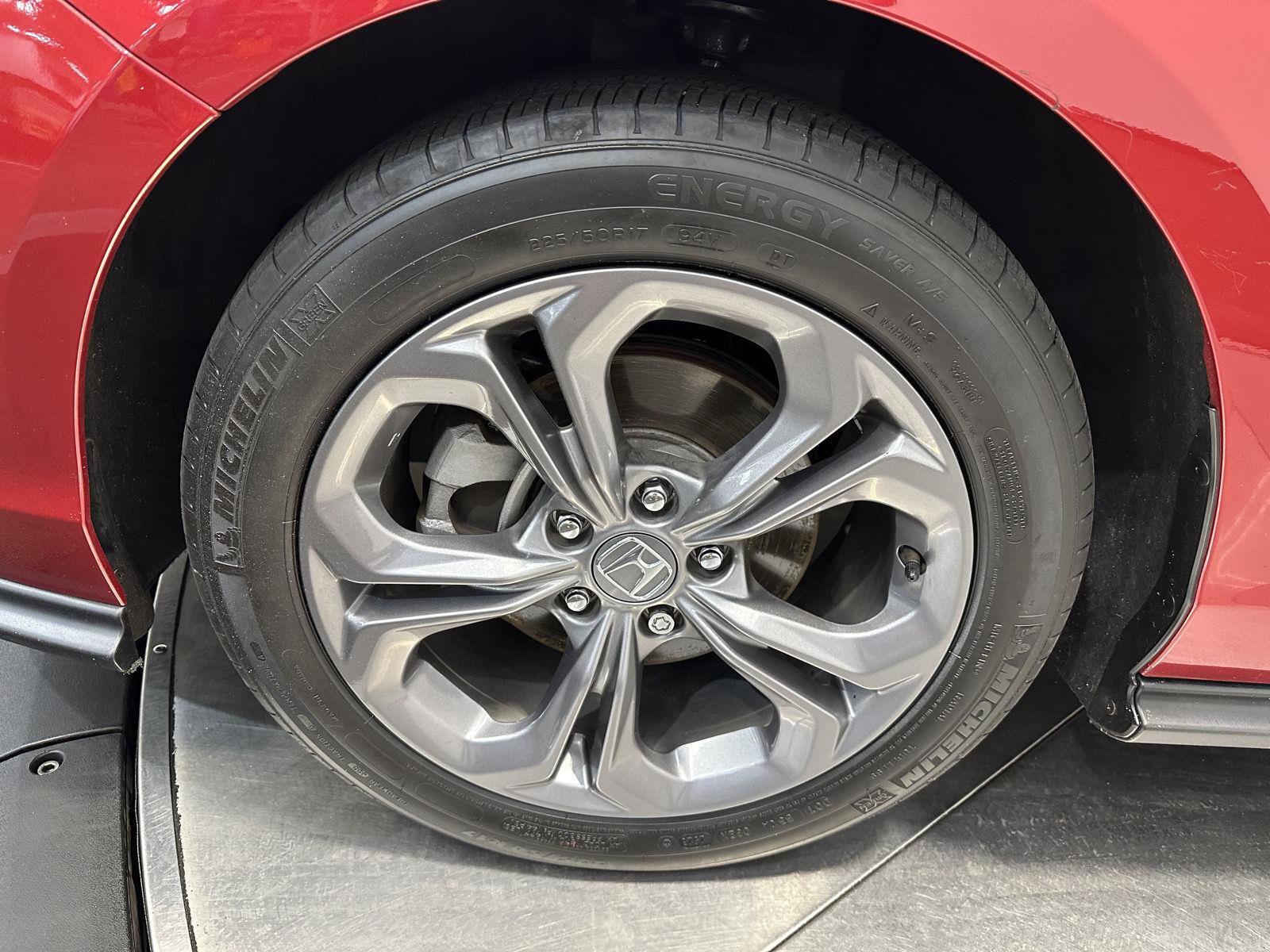 Certified 2023 Honda Accord EX image 9
