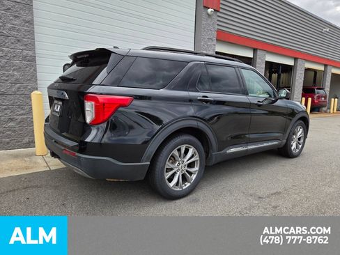 Used 2023 Ford Explorer XLT w/ Equipment Group 202A RWD image 23