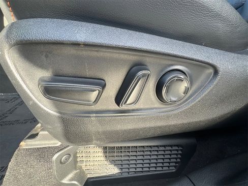 Used 2024 Toyota Sienna XSE image 30