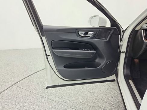 Certified 2023 Volvo XC60 B5 Plus w/ Climate Package image 25