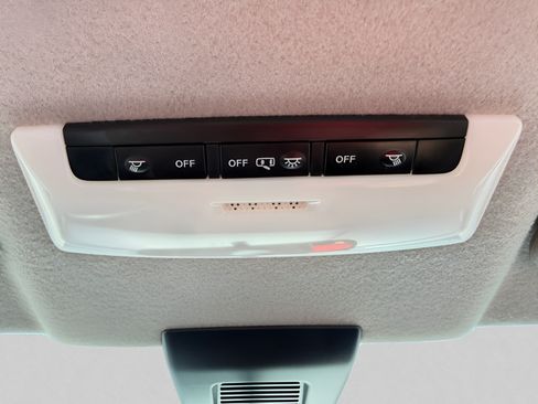 Certified 2025 Nissan Kicks Play S FWD image 24