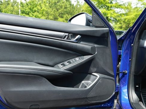 Used 2022 Honda Accord Sport image 21