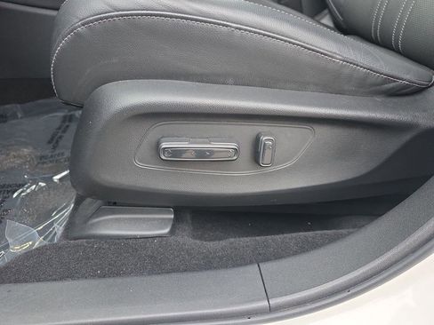 Used 2023 Honda HR-V EX-L image 37