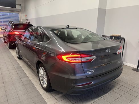 Used 2019 Ford Fusion SE image 7