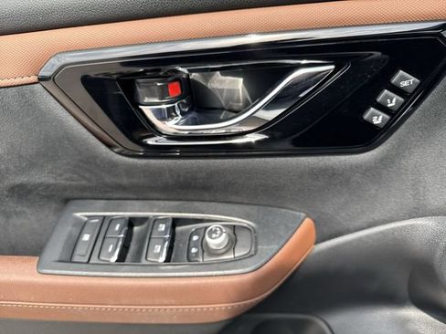 Certified 2025 Subaru Forester Touring w/ Popular Package - Touring AWD/4WD image 11