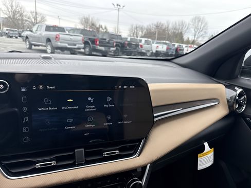 New 2026 Chevrolet Equinox ACTIV w/ Convenience Package III image 24