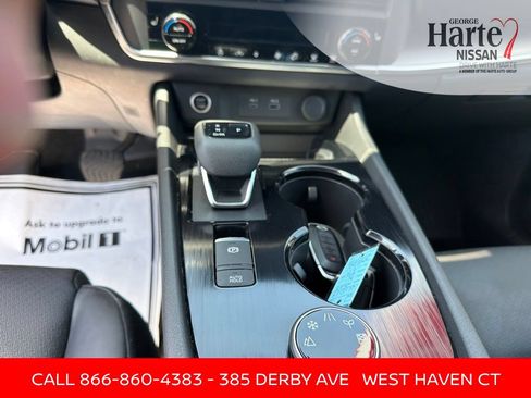 Certified 2023 Nissan Rogue SV w/ SV Premium B Package AWD/4WD image 14
