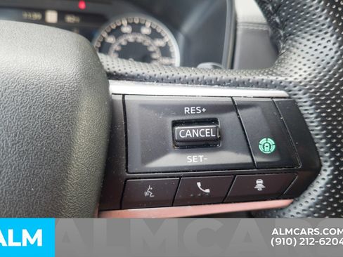 Used 2024 Mitsubishi Outlander SE AWD/4WD image 10