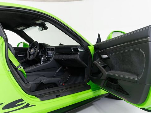 Used 2019 Porsche 911 GT3 RS RWD image 30