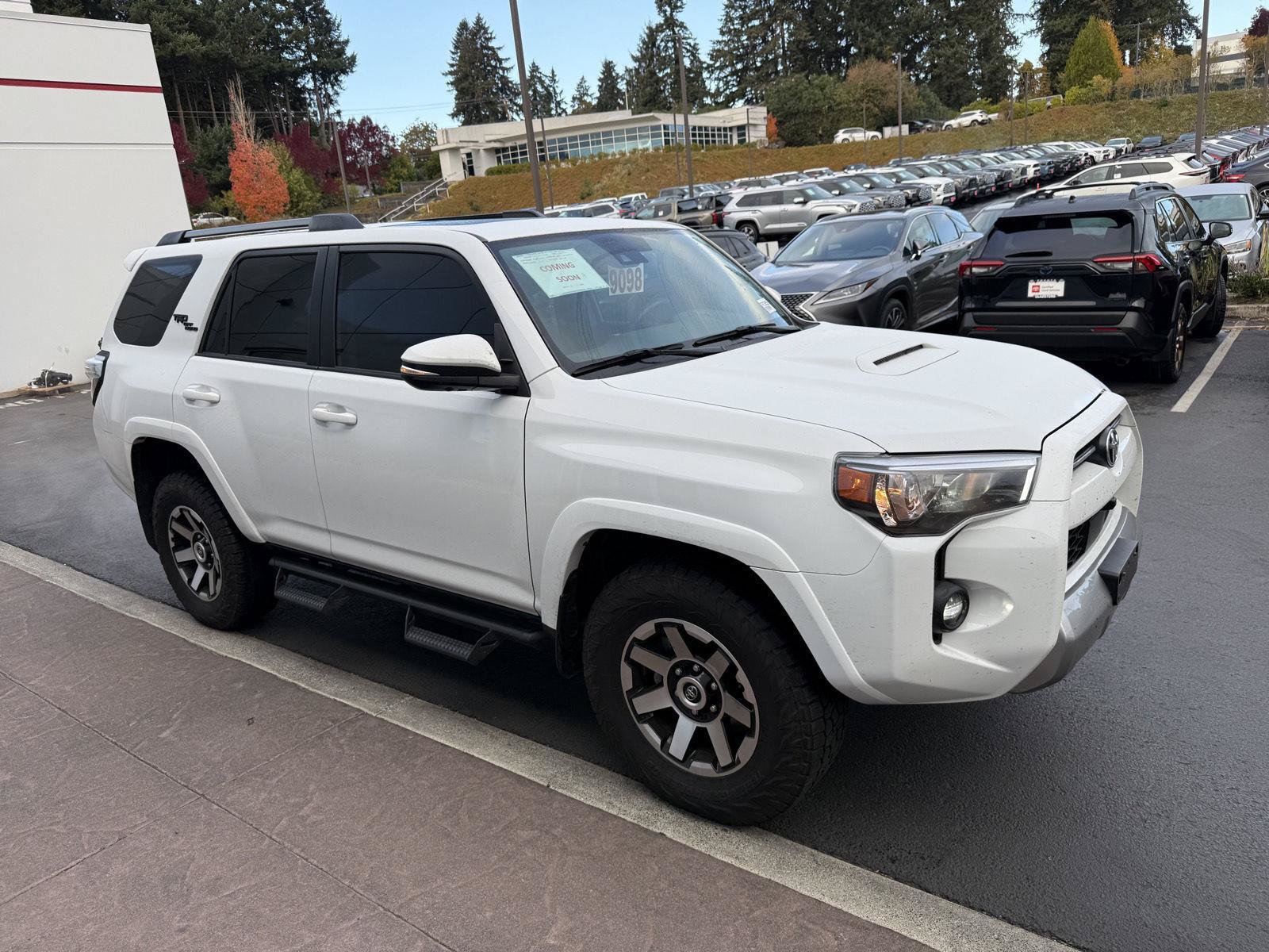 Used 2024 Toyota 4Runner TRD Off-Road Premium w/ Off Road Premium Plus Package AWD/4WD image 6