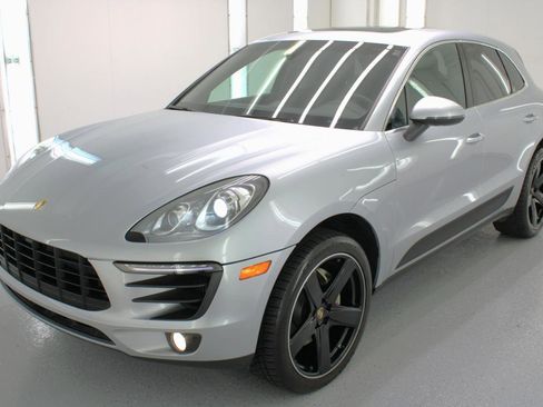 Used 2016 Porsche Macan S image 4