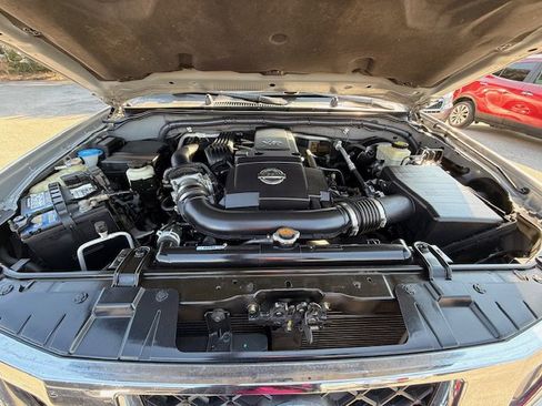 Used 2017 Nissan Frontier SV w/ SV Value Truck Package image 5