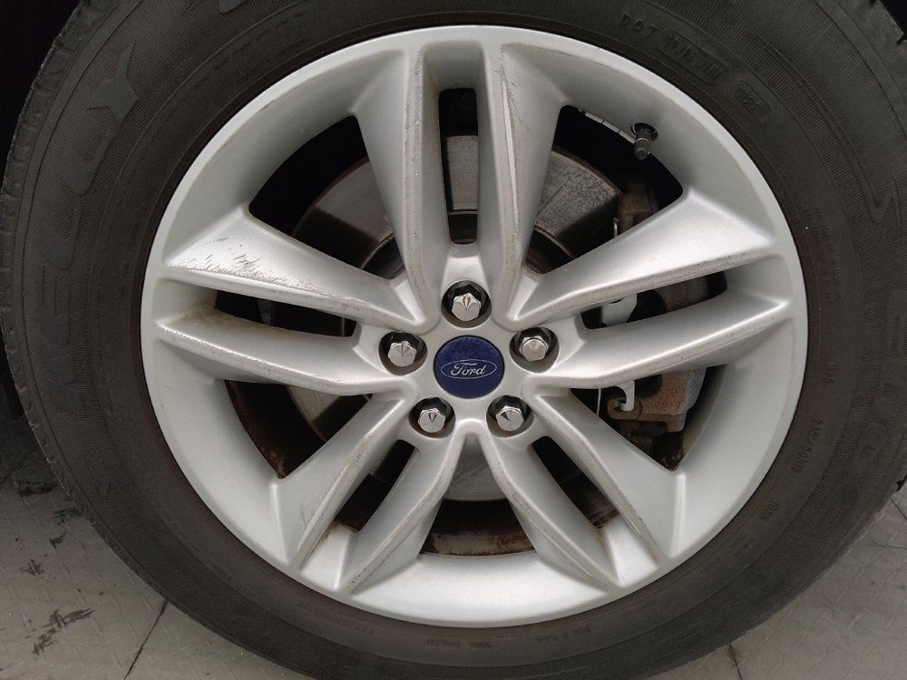 Used 2016 Ford Edge SEL w/ Equipment Group 201A AWD/4WD image 31
