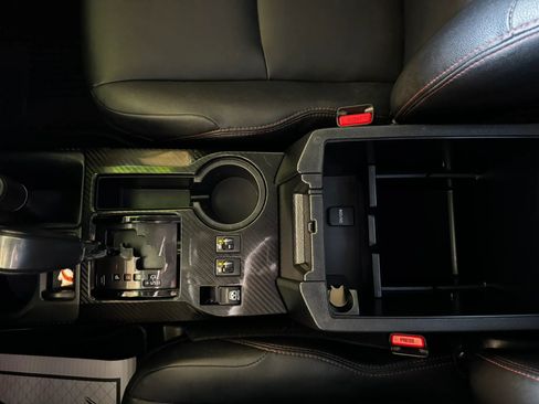 Used 2021 Toyota 4Runner Venture image 15