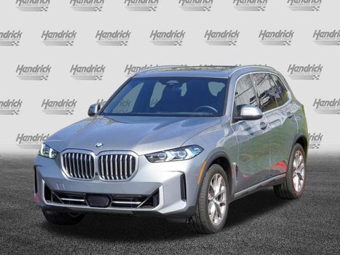 Certified 2024 BMW X5 xDrive40i w/ Premium Package AWD/4WD image 5