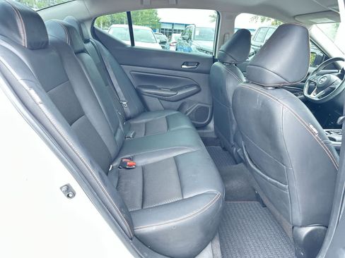 Used 2022 Nissan Altima 2.5 SR FWD image 16