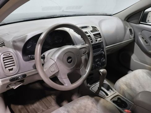 Used 2005 Chevrolet Malibu V6 w/ Preferred Equipment Group image 14