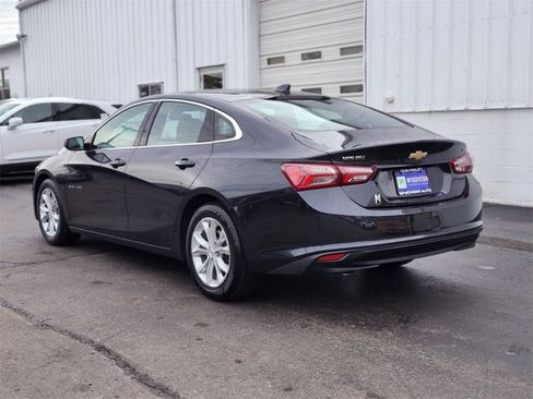 Used 2022 Chevrolet Malibu LT image 3