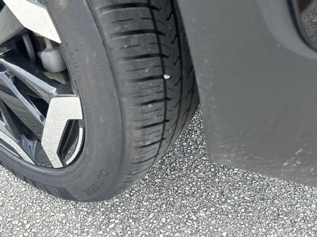 Used 2023 Kia Telluride S AWD/4WD image 11