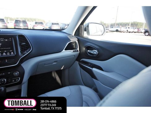 Used 2022 Jeep Cherokee Latitude Lux image 12