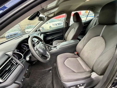 Used 2021 Toyota Camry LE image 14