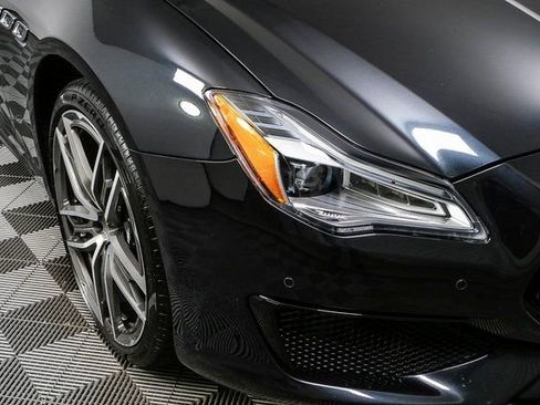 Used 2022 Maserati Quattroporte Modena image 40