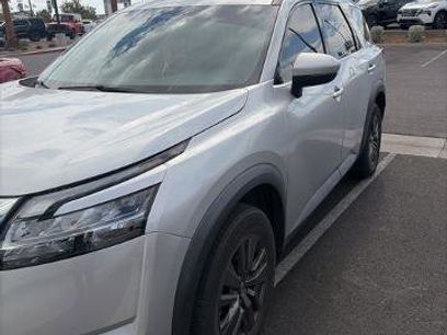 Certified 2022 Nissan Pathfinder SV