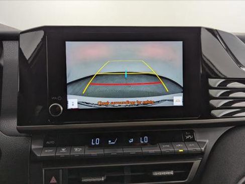 Used 2025 Toyota Camry LE image 30