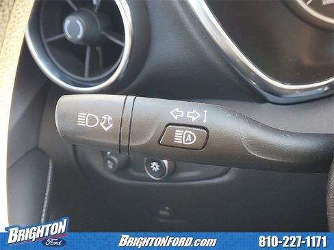 Used 2024 Chevrolet Blazer LT w/ Convenience Package image 18