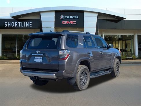 Used 2018 Toyota 4Runner TRD Off-Road w/ TRD Performance Package image 3