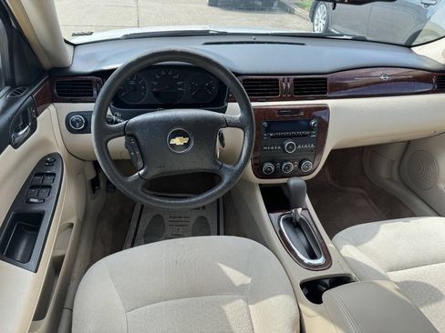 Used 2011 Chevrolet Impala LS FWD image 14