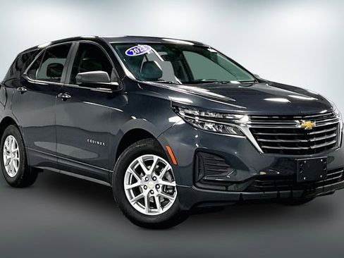 Used 2022 Chevrolet Equinox LS image 1