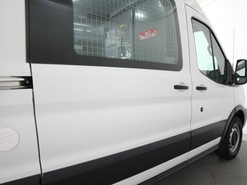 Used 2018 Ford Transit 350 148 Medium Roof RWD image 27