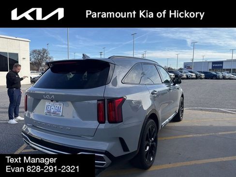 Used 2022 Kia Sorento SX image 5