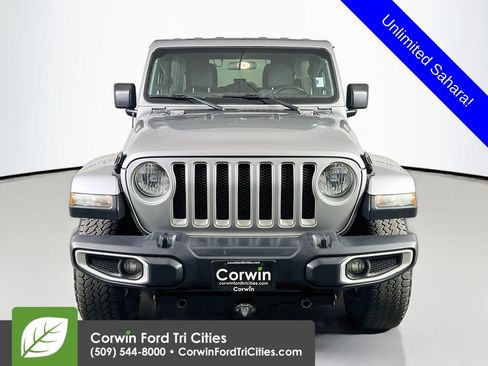 Used 2020 Jeep Wrangler Unlimited Sahara AWD/4WD image 4