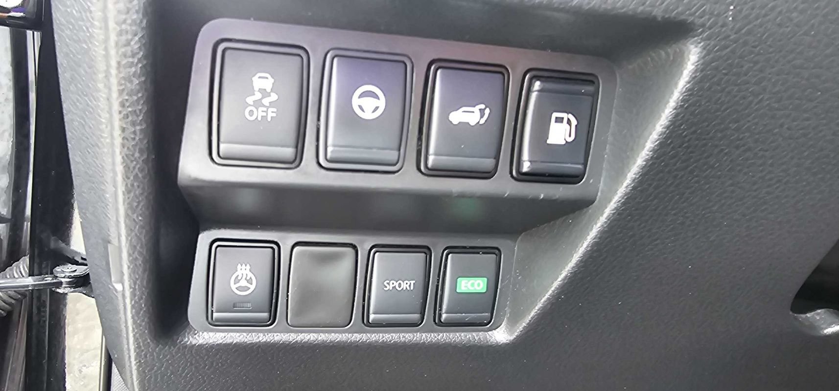 Used 2020 Nissan Rogue SL FWD image 11